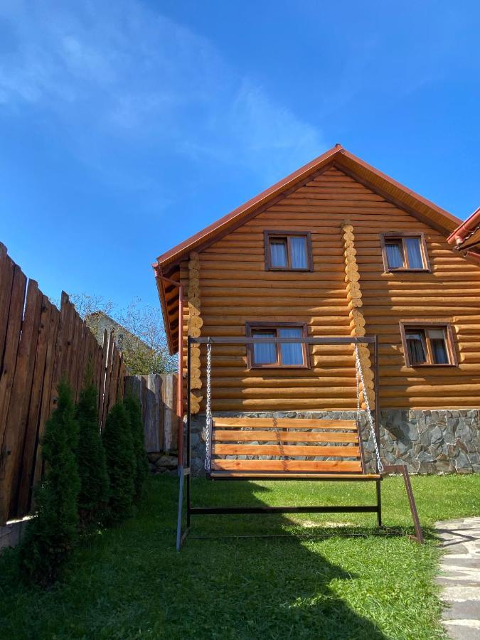 Smerekovyi Dvir Poljana Exteriér fotografie